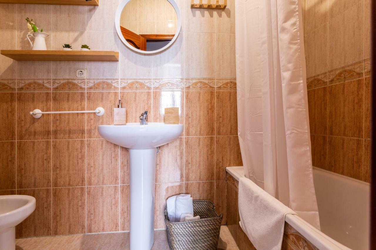 Serva La Bari Shared Apartment Séville Extérieur photo