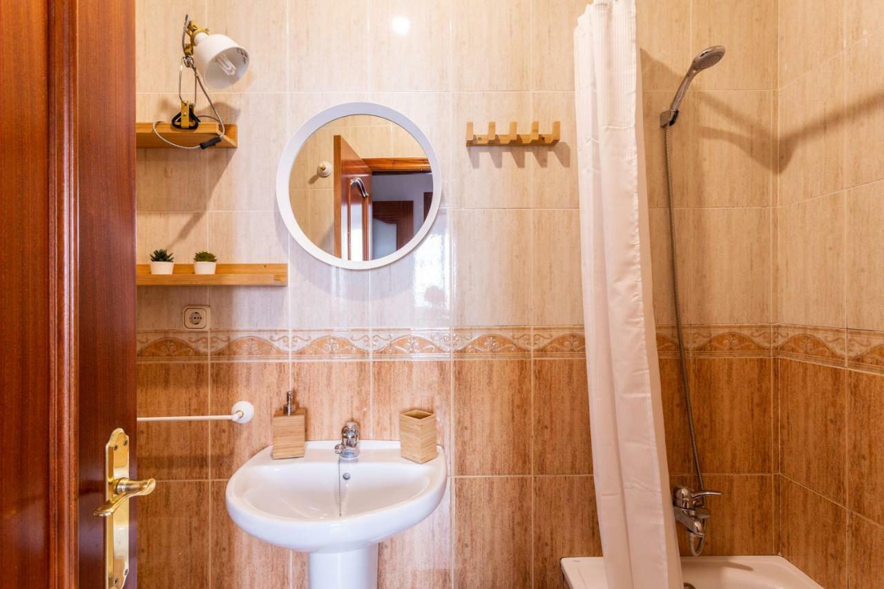 Serva La Bari Shared Apartment Séville Extérieur photo