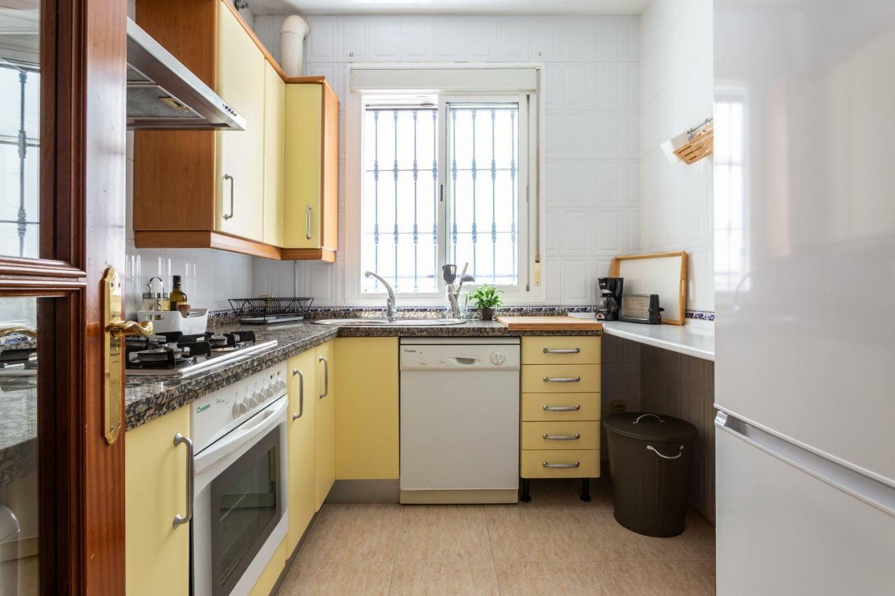 Serva La Bari Shared Apartment Séville Extérieur photo