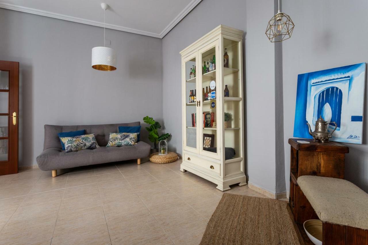 Serva La Bari Shared Apartment Séville Extérieur photo